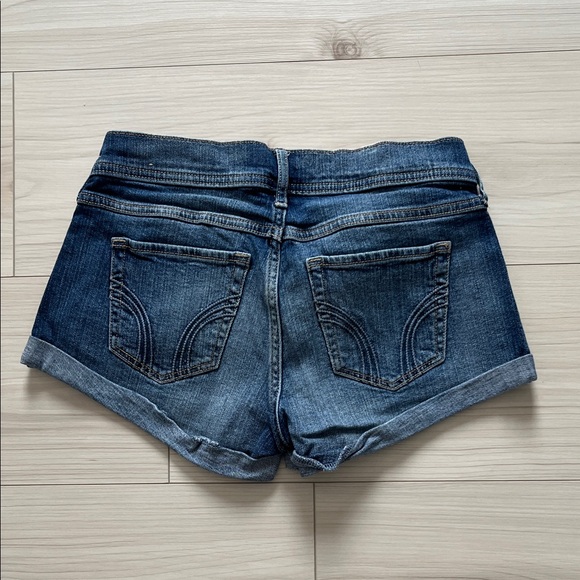 Hollister Dark Blue Jean Low rise Short Shorts - Picture 3 of 4